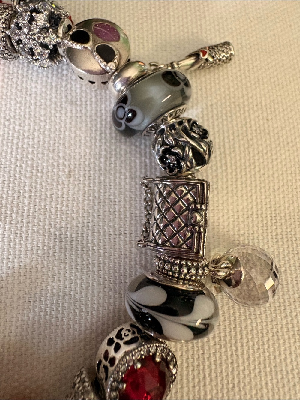 Pandora pave heart bracelet with red/black/silver charms - Picture 3 of 6
